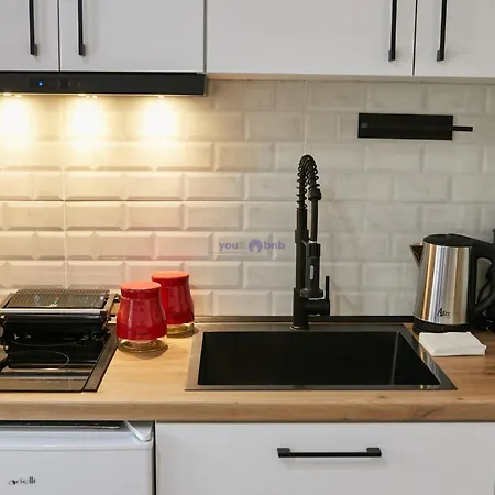 Appartement Charlotte Townhouse à Komotiní Extérieur photo