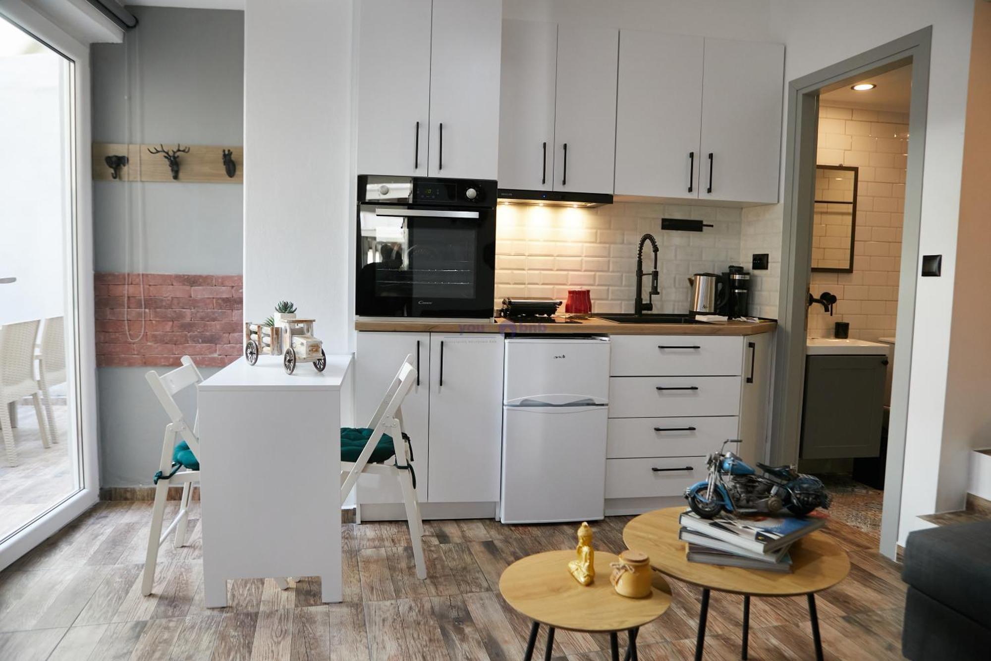 Charlotte Townhouse Apartment